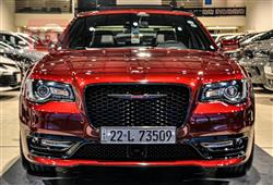 کرایسلەر 300